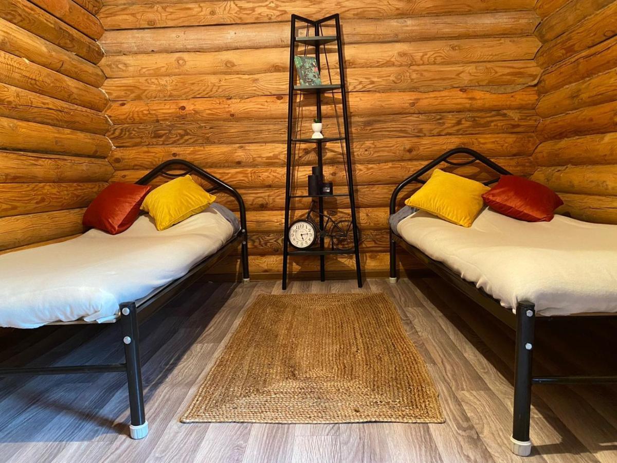 Manor Kolsay Bed and Breakfast Saty Exterior foto
